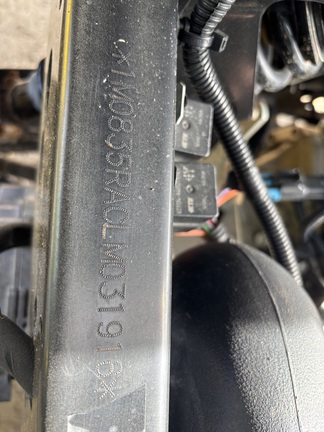 https://photos.machinefinder.com/66/11591466/78496288_large_33886.jpg