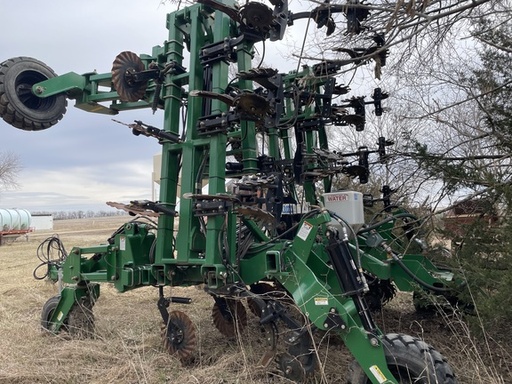 https://photos.machinefinder.com/87/11596787/78546360_large_40475.jpg