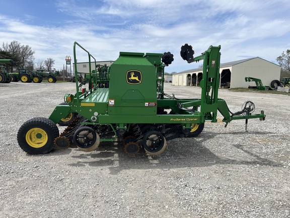 https://photos.machinefinder.com/10/11597810/79285732_large_58318.jpg