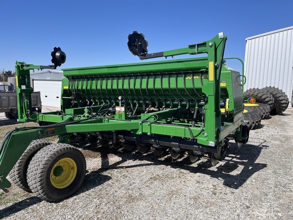 https://photos.machinefinder.com/10/11597810/78977724_large_15714.jpg