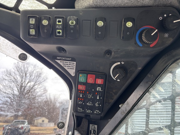 https://photos.machinefinder.com/76/11608476/78649019_large_1063.jpg