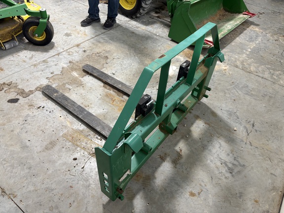 https://photos.machinefinder.com/93/11610893/78674659_large_3069.jpg