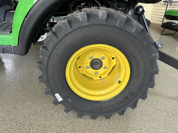 https://photos.machinefinder.com/60/11615360/79127462_large_76378.jpg