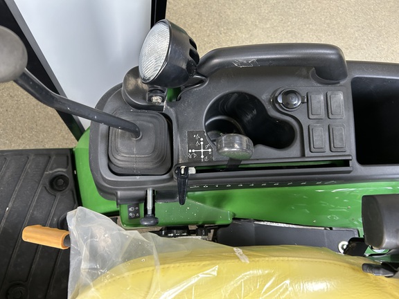 https://photos.machinefinder.com/60/11615360/79127464_large_42161.jpg