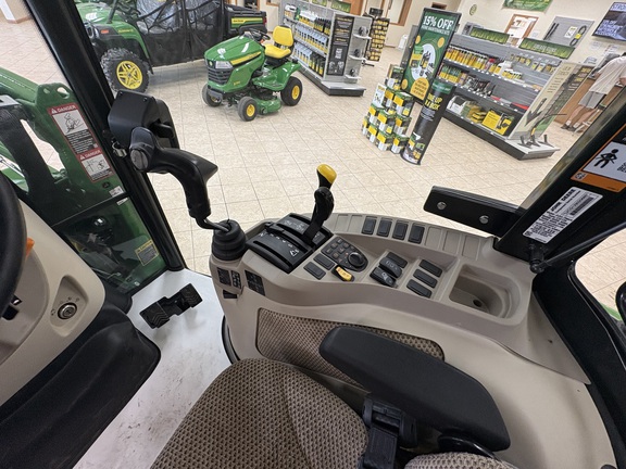 https://photos.machinefinder.com/92/11617892/79056125_large_15992.jpg