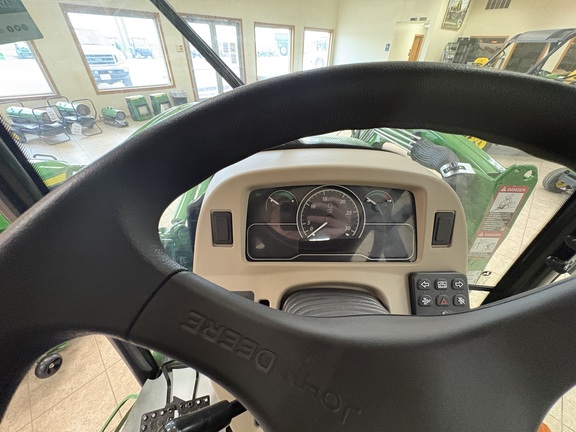 https://photos.machinefinder.com/92/11617892/79056126_large_31321.jpg