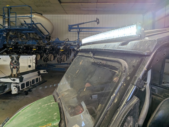 https://photos.machinefinder.com/27/11647027/79011935_large_2717.jpg