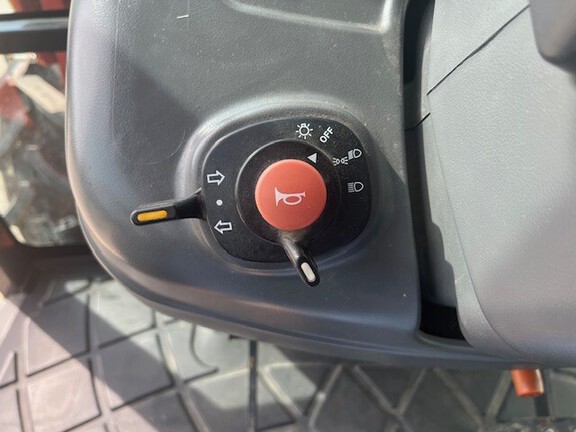 https://photos.machinefinder.com/94/11656294/79253336_large_73746.jpg