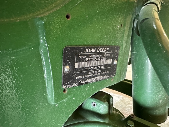 https://photos.machinefinder.com/72/11657172/79100216_large_37928.jpg