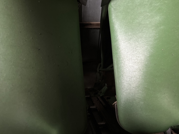 https://photos.machinefinder.com/82/10133782/63693299_large_56747.jpg
