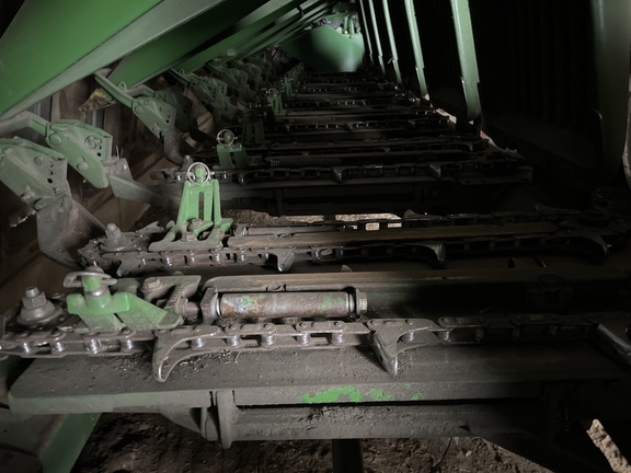 https://photos.machinefinder.com/82/10133782/63693310_large_44436.jpg