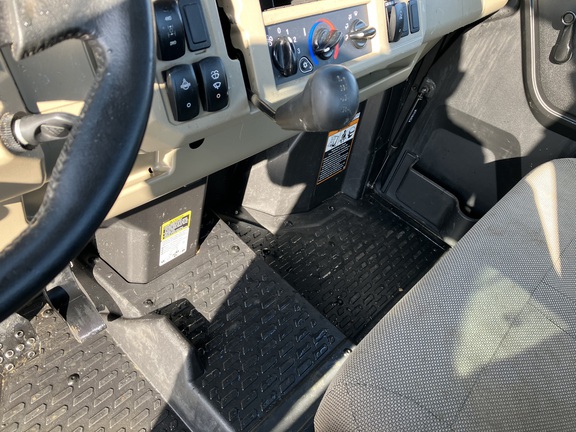 https://photos.machinefinder.com/73/10136673/64838297_large_639.jpg