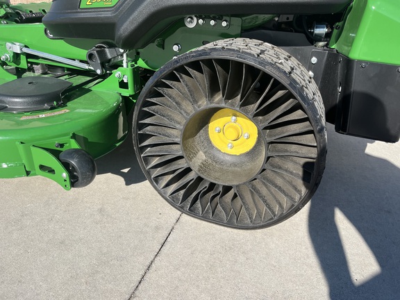 https://photos.machinefinder.com/84/11637984/79435670_large_65924.jpg