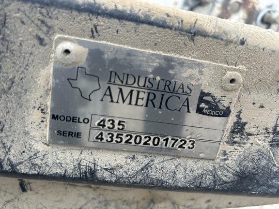 https://photos.machinefinder.com/23/11607723/79495339_large_17678.jpg