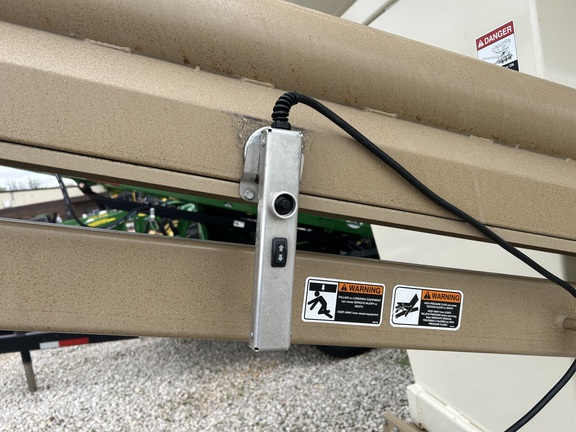 https://photos.machinefinder.com/79/11668279/79587656_large_93024.jpg