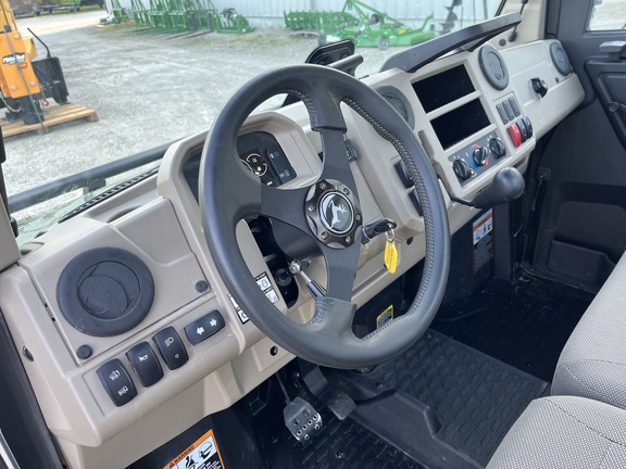 https://photos.machinefinder.com/67/11653967/79533953_large_66983.jpg
