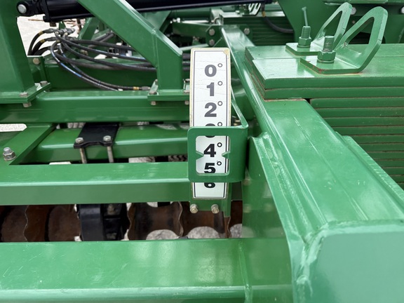 https://photos.machinefinder.com/57/11424057/79645340_large_14716.jpg