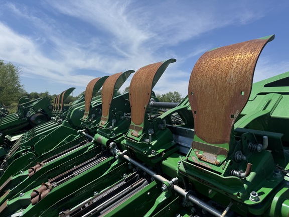 https://photos.machinefinder.com/87/11165087/79706183_large_73567.jpg