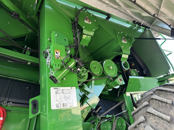 https://photos.machinefinder.com/98/10597698/79597338_large_86701.jpg