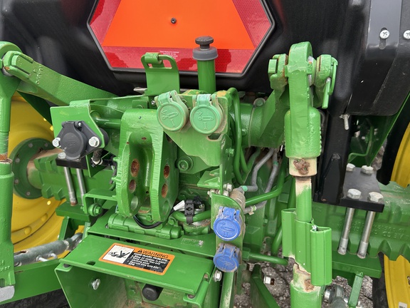 https://photos.machinefinder.com/49/10215049/79299044_large_2347.jpg