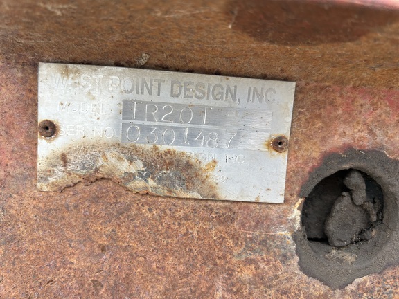 https://photos.machinefinder.com/80/10233880/68048825_large_6703.jpg