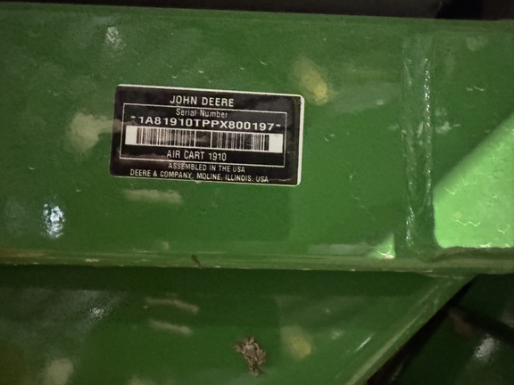 https://photos.machinefinder.com/33/10266833/65073936_large_79941.jpg