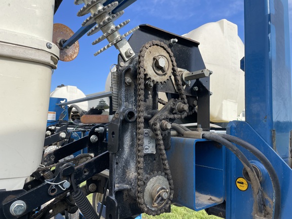https://photos.machinefinder.com/30/10286030/66176547_large_2523.jpg