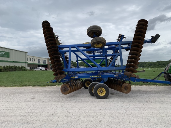 https://photos.machinefinder.com/03/10297803/67429419_large_64116.jpg