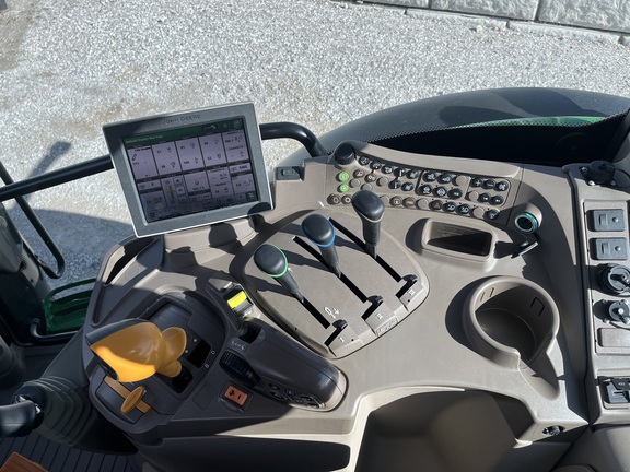 https://photos.machinefinder.com/28/9418628/63739897_large_12050.jpg