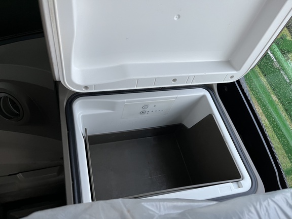 https://photos.machinefinder.com/71/10321271/70009079_large_78935.jpg