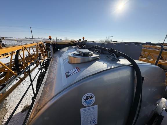 https://photos.machinefinder.com/43/10325243/77434605_large_29975.jpg