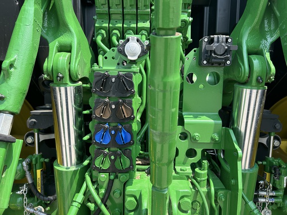 https://photos.machinefinder.com/57/10332657/67315882_large_8112.jpg