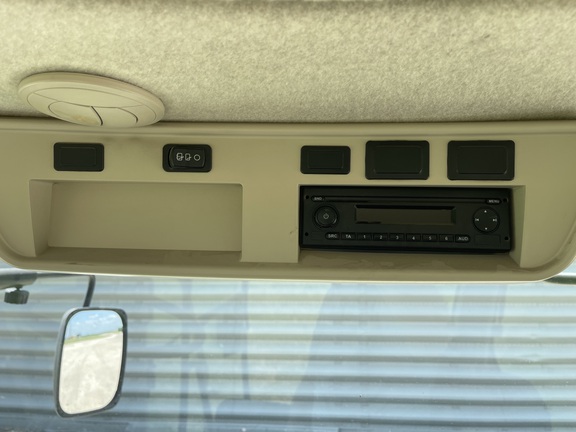 https://photos.machinefinder.com/76/10355976/67445857_large_98.jpg