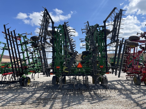 https://photos.machinefinder.com/52/10366452/67479010_large_99799.jpg