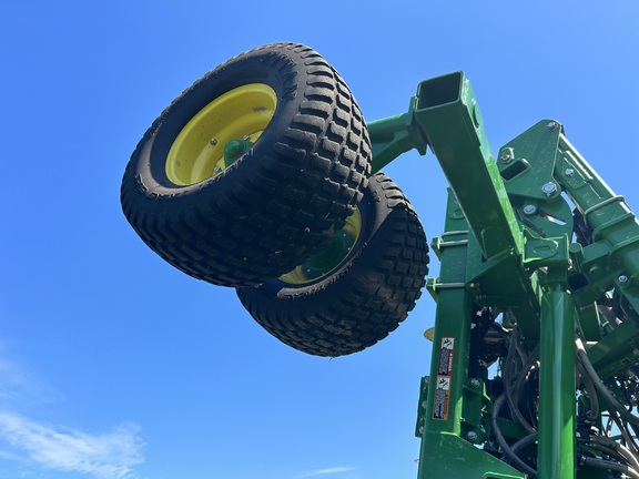 https://photos.machinefinder.com/99/10378999/67098097_large_6820.jpg