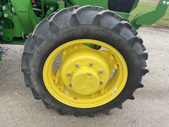 https://photos.machinefinder.com/48/10395748/69869304_large_73931.jpg