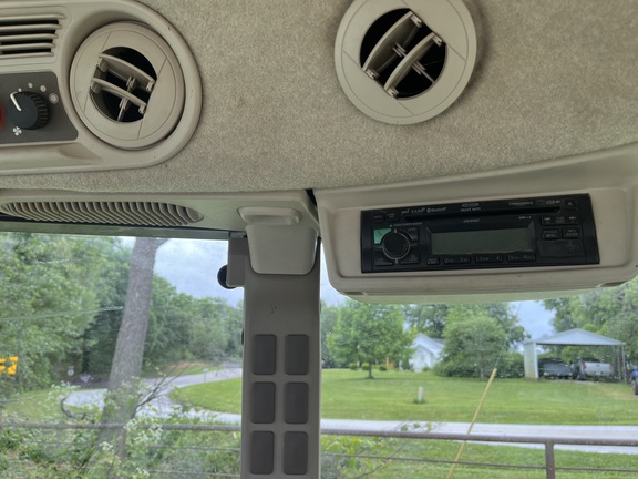 https://photos.machinefinder.com/02/10404102/66530900_large_17085.jpg