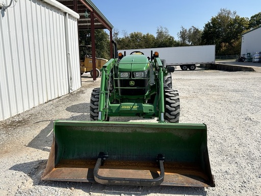 https://photos.machinefinder.com/18/10422218/69212107_large_61877.jpg