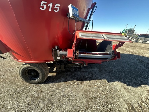 https://photos.machinefinder.com/87/10426387/77704668_large_57113.jpg