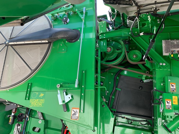 https://photos.machinefinder.com/31/10436031/75796677_large_76252.jpg