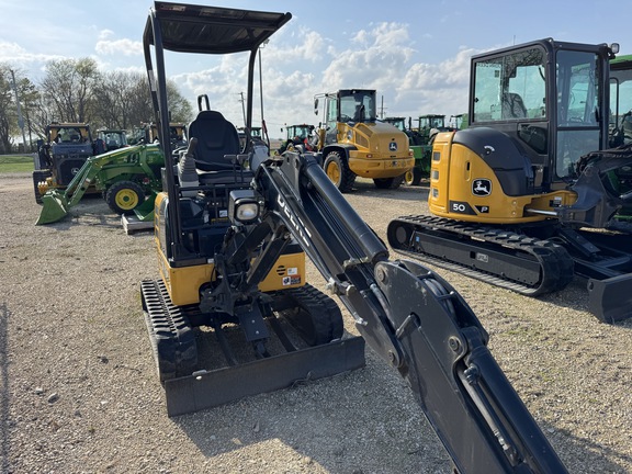 https://photos.machinefinder.com/52/10452452/79354241_large_73967.jpg