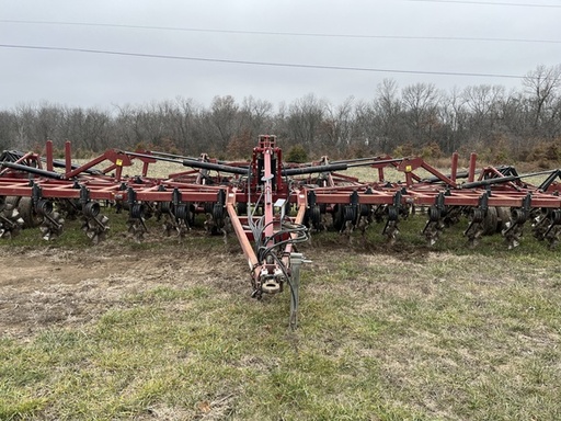 https://photos.machinefinder.com/76/10458676/70677592_large_68488.jpg
