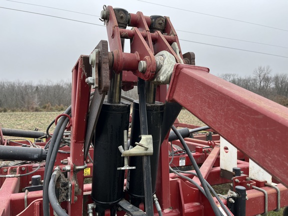 https://photos.machinefinder.com/92/10458792/70676437_large_43543.jpg