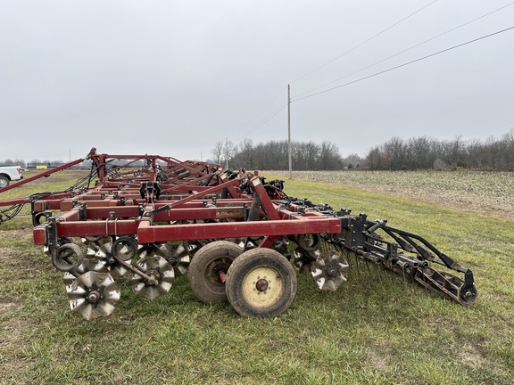 https://photos.machinefinder.com/62/10458862/70676900_large_25265.jpg