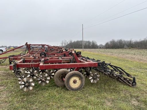 https://photos.machinefinder.com/62/10458862/70676900_large_25265.jpg