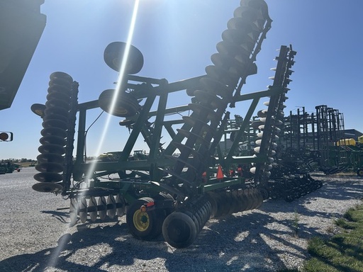 https://photos.machinefinder.com/20/10466820/69070118_large_61344.jpg