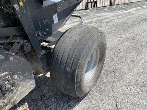 https://photos.machinefinder.com/00/10469300/67715916_large_77691.jpg