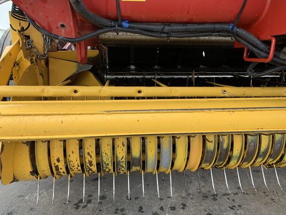 https://photos.machinefinder.com/21/10470621/67945675_large_40070.jpg