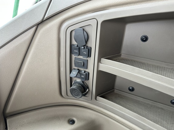 https://photos.machinefinder.com/69/10478369/75730439_large_95200.jpg