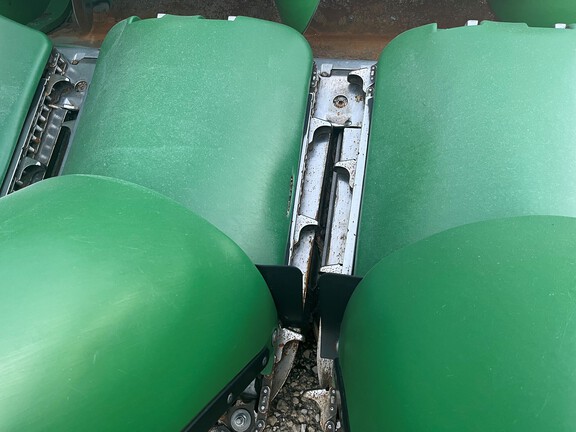 https://photos.machinefinder.com/14/10483714/70828583_large_11496.jpg